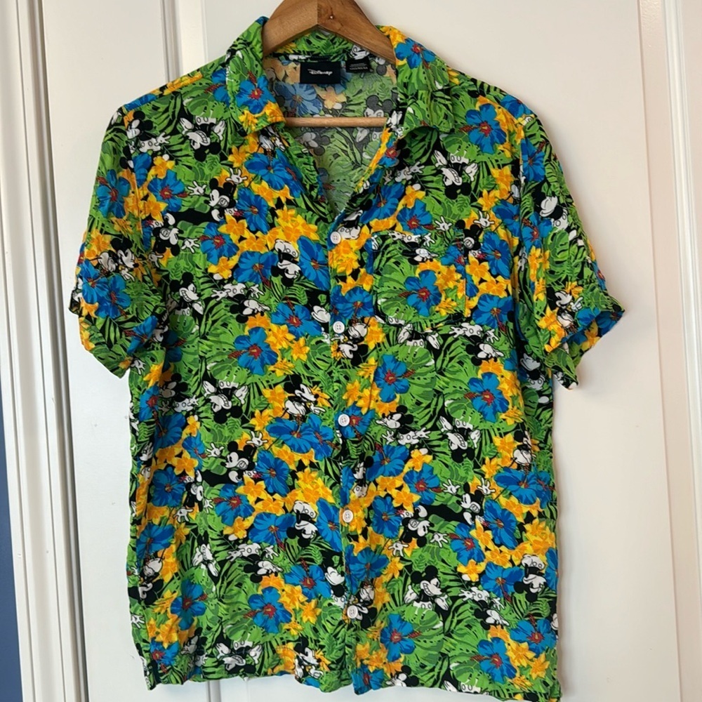 Disney Mickey Mouse Men's Aloha Floral Hawaiian Button Shirt Size Medium - Picture 1 of 5